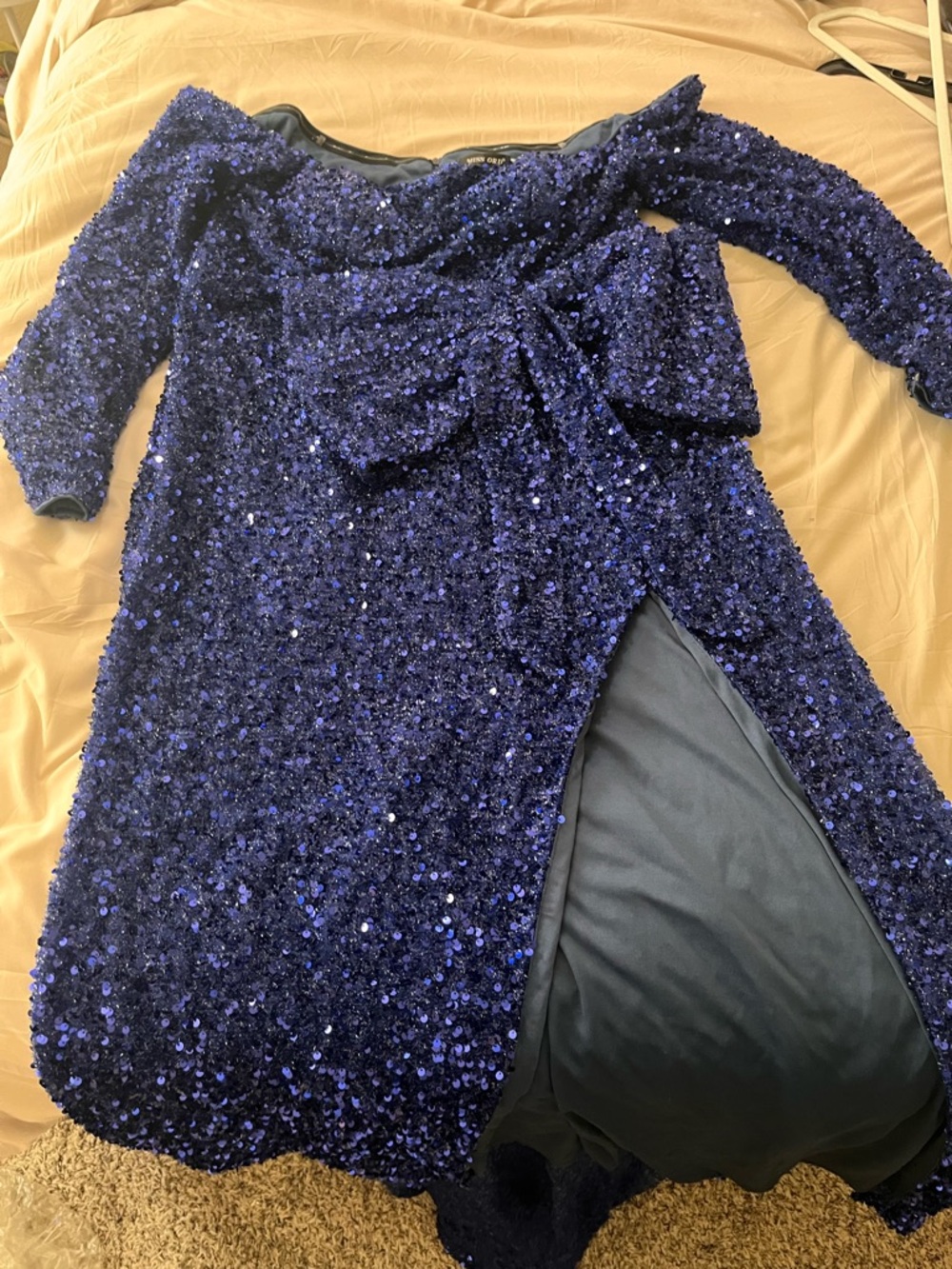 Elegant Navy Sequin Off-Shoulder Wedding/formal Dress